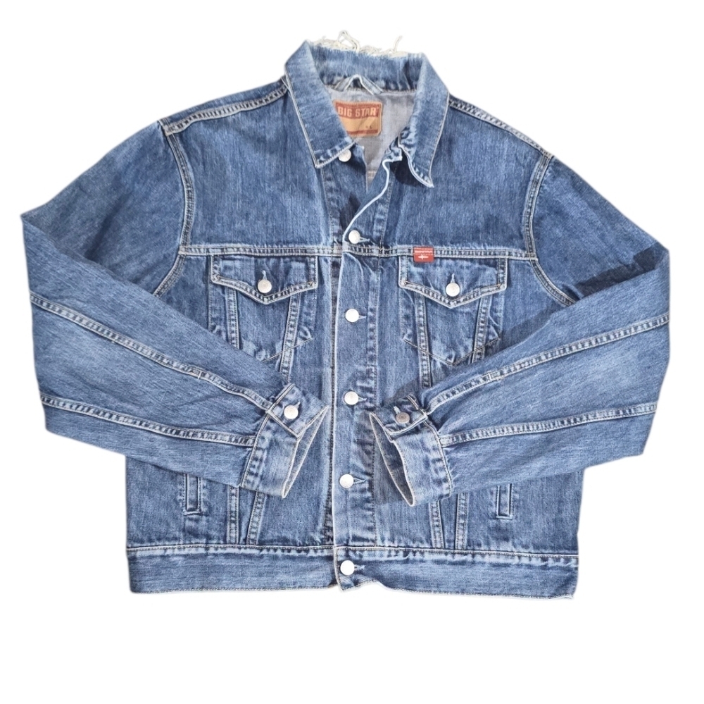 Big Star Women's Classic Trucker Style Distressed Size L